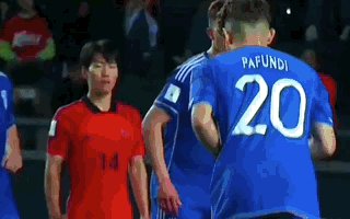 1686282896605027076.gif